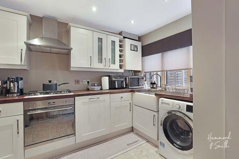 2 bedroom property for sale, Lindsey Street, Epping CM16