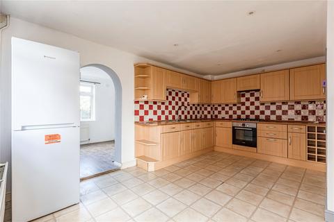 7 Barton Close, Addlestone, KT15 1JE