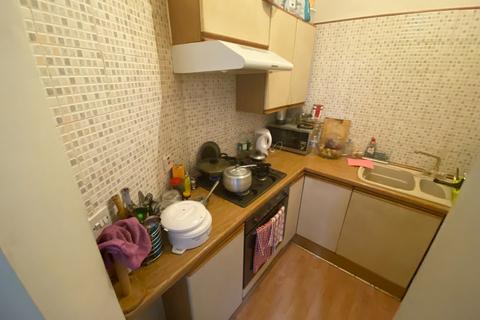 1 bedroom flat to rent, Gibson Terrace, Fountainbridge, Edinburgh, EH11