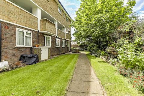 3 bedroom apartment for sale, The Copse, Fortis Green, London, N2