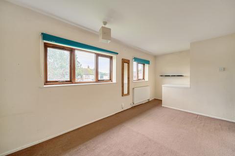 11a Barkers Leys, Bishops Cleeve, Cheltenham, GL52 8BQ