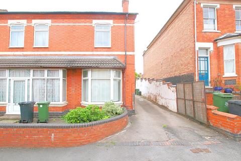 1 bedroom maisonette to rent, Belmont Street, Worcester, Worcestershire, WR3 8NN