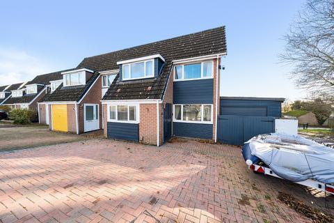 4 bedroom semi-detached house for sale, Gaylyn Way, Fareham, Hampshire, PO14