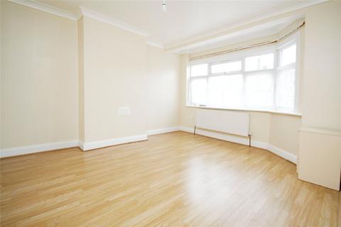 3 bedroom terraced house to rent, Waverley Gardens, Barking, IG11