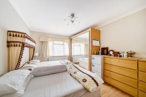 3 bedroom semi-detached house for sale, Rannock Avenue, London NW9