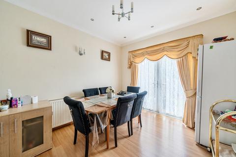 5 Rannock Avenue, London, NW9 7JN