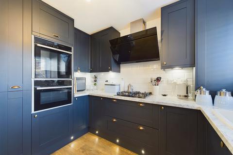 7 Baradene Lane, Rushwick, Worcester, WR2 5TL