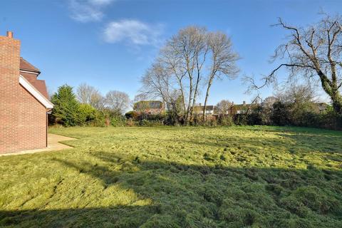 4 bedroom detached house for sale, Tenterden Road, Appledore