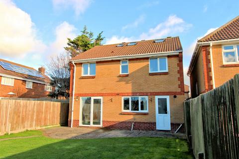 5 bedroom detached house for sale, Wilkinson Way, Seaford