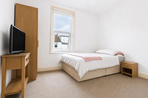 5 bedroom terraced house to rent, Old Shoreham Road, Brighton, BN1