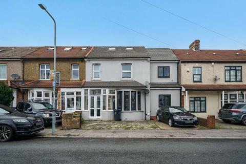 5 bedroom terraced house for sale, Ilford IG2