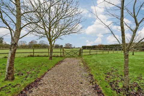 4 bedroom semi-detached house for sale, Hale Street, East Peckham, Tonbridge, Kent