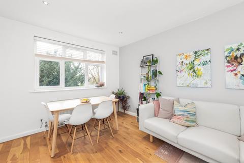 8 Mill Vale, Bromley, BR2 0EW