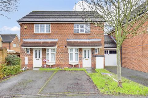 2 bedroom semi-detached house to rent, Caddaw Avenue, Hucknall NG15