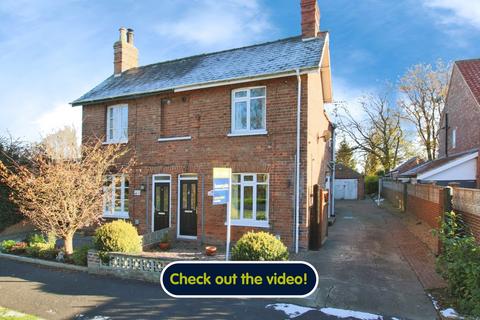 3 bedroom semi-detached house for sale, Main Street, Sigglesthorne, Hull, East Riding of Yorkshire, HU11 5QA