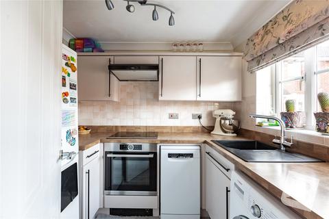 2 bedroom terraced house for sale, Warren Drive, Basildon, Essex, SS14