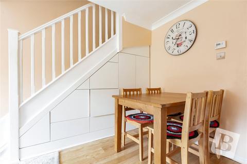 2 bedroom terraced house for sale, Warren Drive, Basildon, Essex, SS14