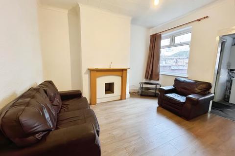 3 bedroom terraced house to rent, Braemar Road, Manchester, Greater Manchester, M14