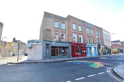 Property to rent, Stoke Newington Church Street, London N16