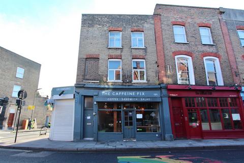 Property to rent, Stoke Newington Church Street, London N16