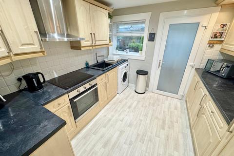 2 bedroom semi-detached house for sale, 53 Crookhill Gardens, Lochwinnoch