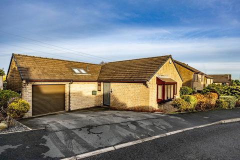 2 bedroom detached bungalow for sale, Goldfields Avenue, Halifax HX4