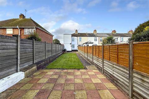 2 bedroom end of terrace house for sale, Beaconsfield Road, Littlehampton, West Sussex