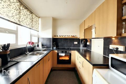 3 bedroom maisonette for sale, Guinea Street, Bristol