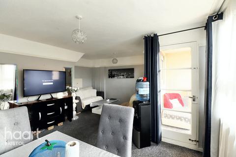 3 bedroom maisonette for sale, Guinea Street, Bristol