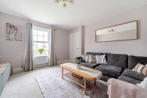 45 Runcie Crescent, Basingstoke, RG23 8BW