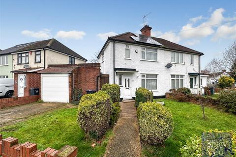 2 bedroom semi-detached house to rent, The Alders, HOUNSLOW TW5