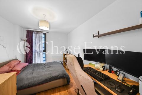 Flat 17, Vancouver House Surrey Quays Road, London, SE16 7BU