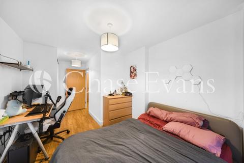 Flat 17, Vancouver House Surrey Quays Road, London, SE16 7BU