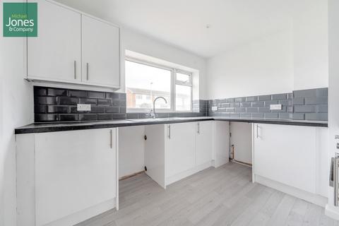 2 bedroom end of terrace house to rent, Willow Crescent, Worthing, West Sussex, BN13