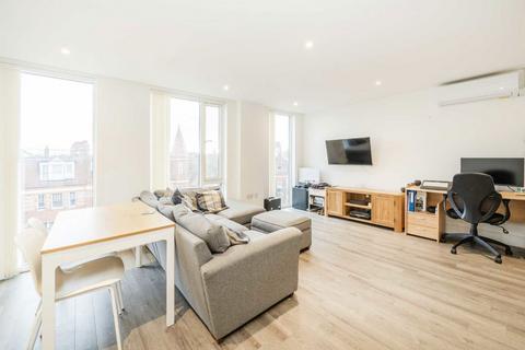 2 bedroom flat for sale, Gaumont Place, London SW2