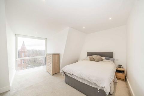 2 bedroom flat for sale, Gaumont Place, London SW2