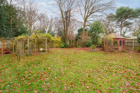 3 bedroom detached bungalow for sale, Fleet,  Hampshire,  GU52