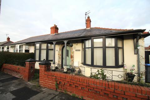 2 bedroom semi-detached bungalow for sale, Hemingway, Blackpool FY4