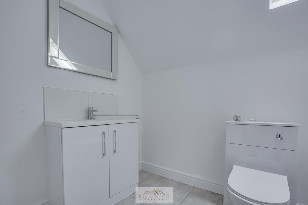 Bathroom 1.2
