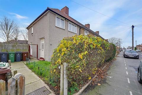 3 bedroom semi-detached house for sale, Valence Wood Road, Essex