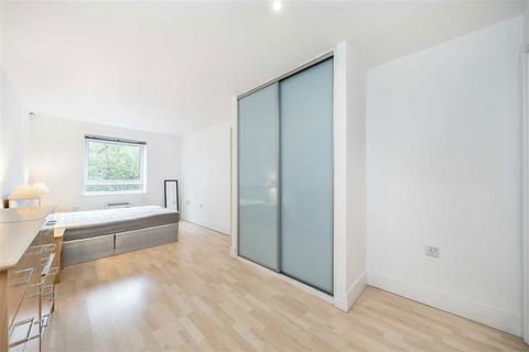 2 bedroom flat to rent, Rotherhithe Street, London SE16