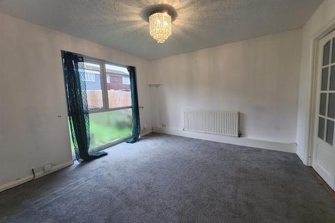 3 bedroom house to rent, Talan Rise, Northampton