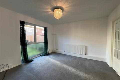 3 bedroom house to rent, Talan Rise, Northampton