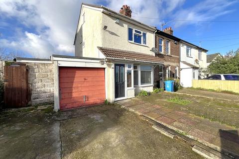 3 bedroom end of terrace house for sale, James Road, Branksome