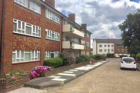 Hertford Court, Palmers Green