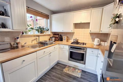 92 Deaconscroft, Peterborough, PE3 7LJ