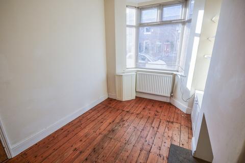 2 bedroom terraced house to rent, Borough Road, Altrincham