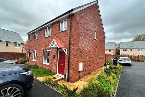 3 bedroom semi-detached house to rent, Barton Close, Exeter EX5