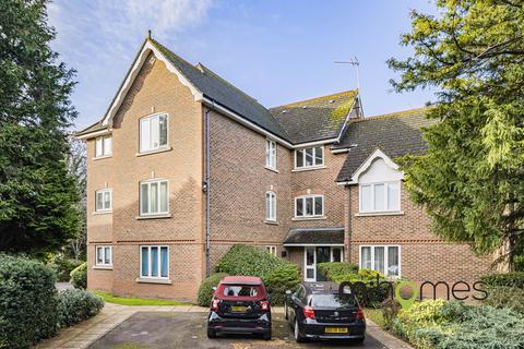 2 bedroom flat for sale, Village Park Close, Enfield