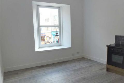 Studio to rent, High Street, Alloa